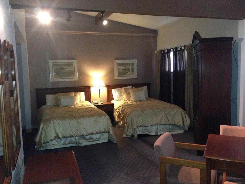 Caravan II Albergo New Castle Ngoại thất bức ảnh