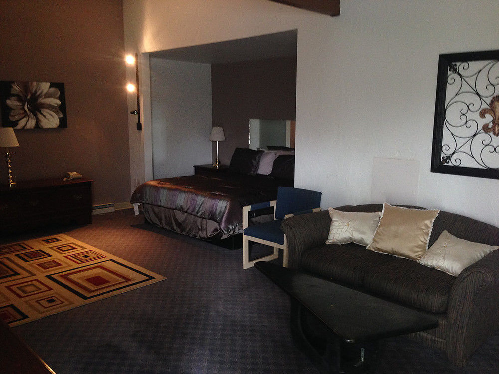 Caravan II Albergo New Castle Ngoại thất bức ảnh